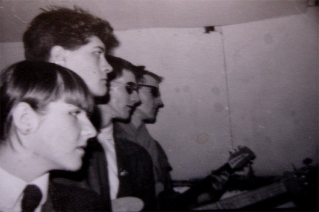 Young Marble Giants – Colossal Youth (1980) (image credits: wikimedia)