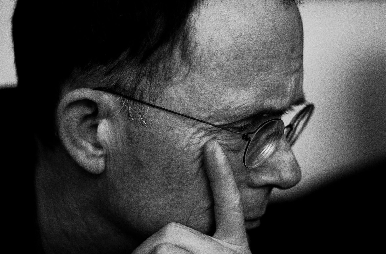 Neuromancer by William Gibson (1984) (image credits: wikimedia)