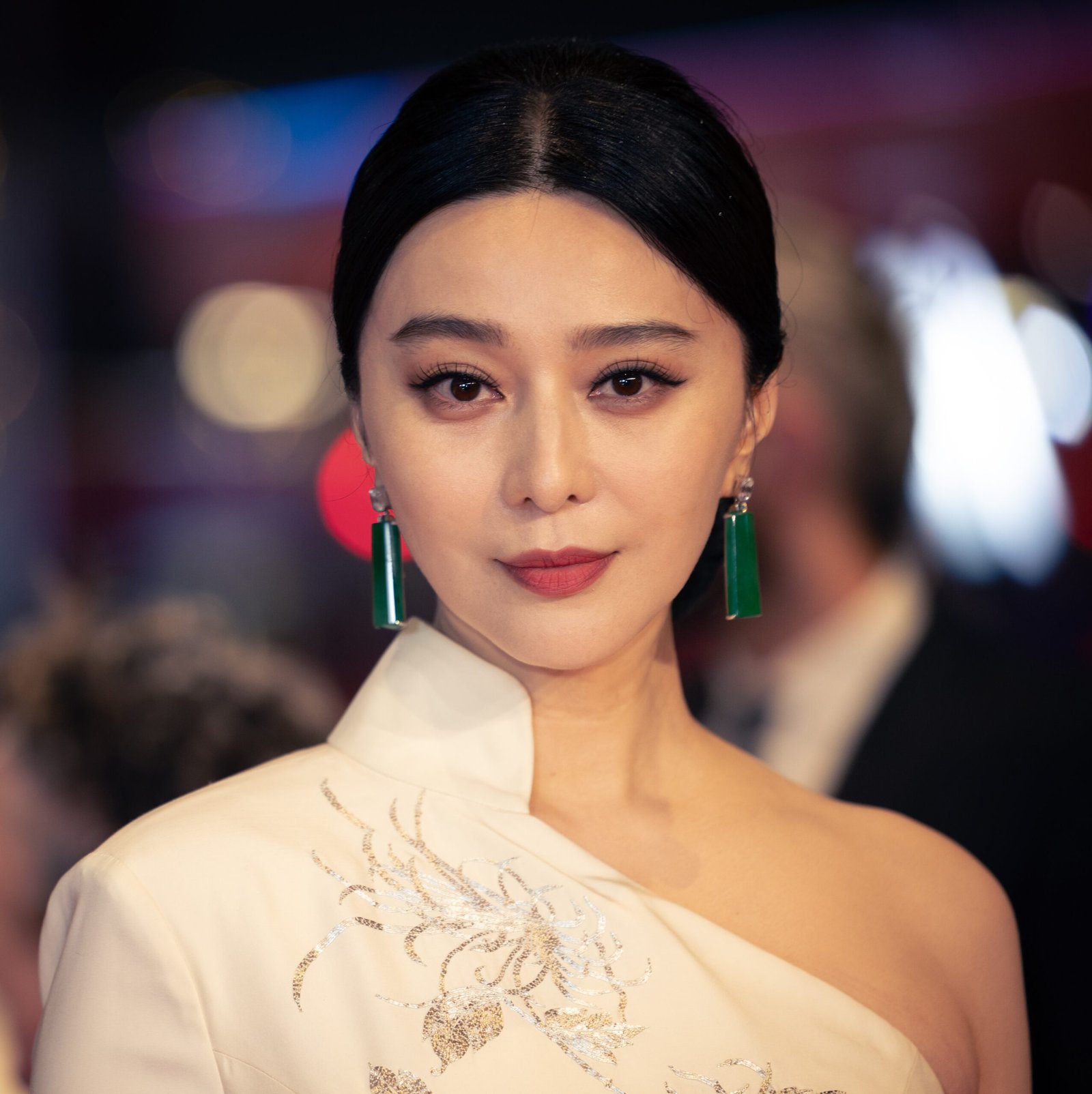 Fan Bingbing: The Glamorous Global Superstar (image credits: wikimedia)
