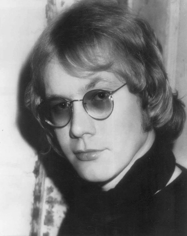 Warren Zevon (The Wind, 2003) (image credits: wikimedia)