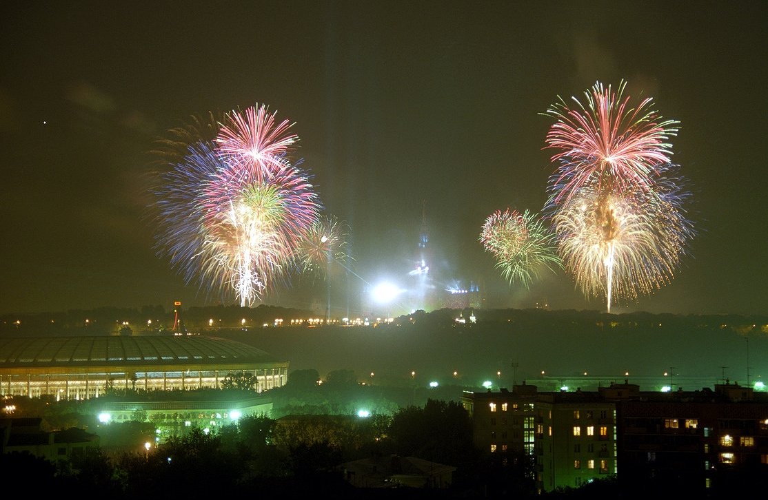 1997 — Jean-Michel Jarre, Moscow – 3.5 Million Attendees (image credits: wikimedia)