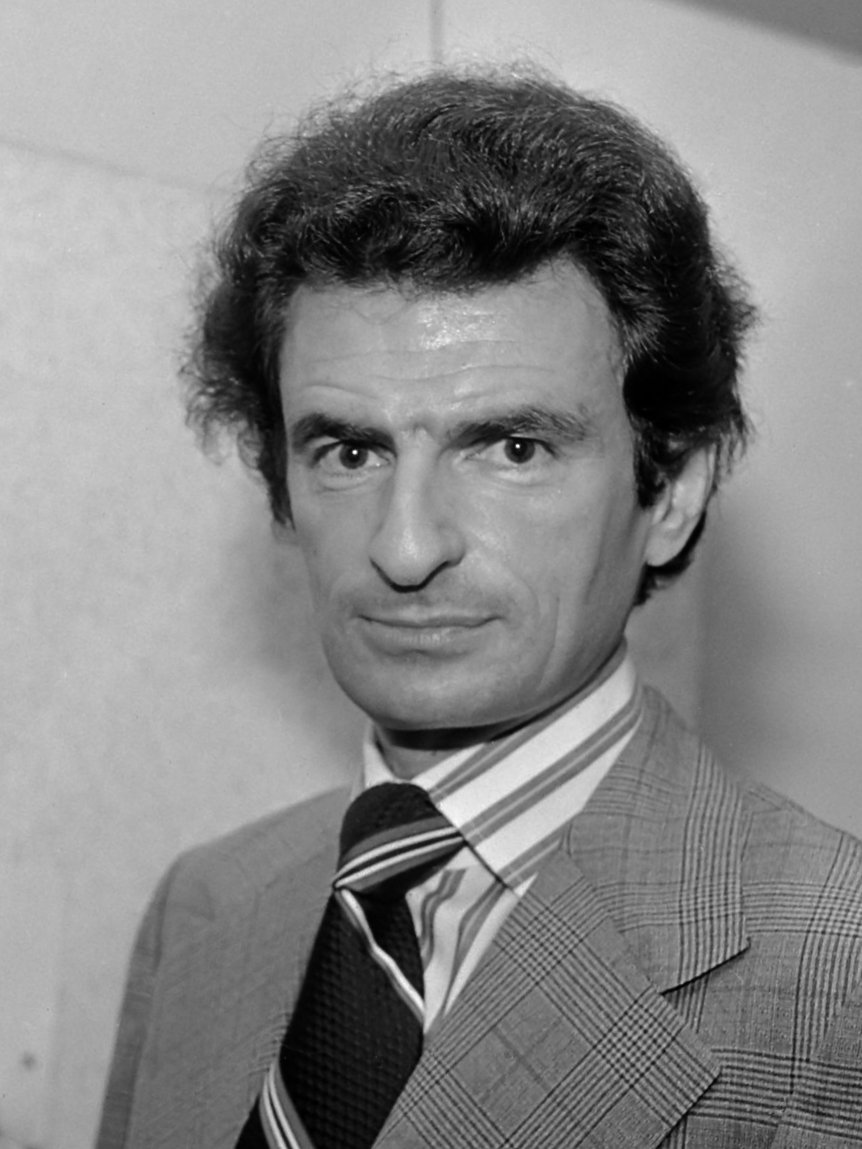 The Painted Bird – Jerzy Kosiński (1965) (image credits: wikimedia)