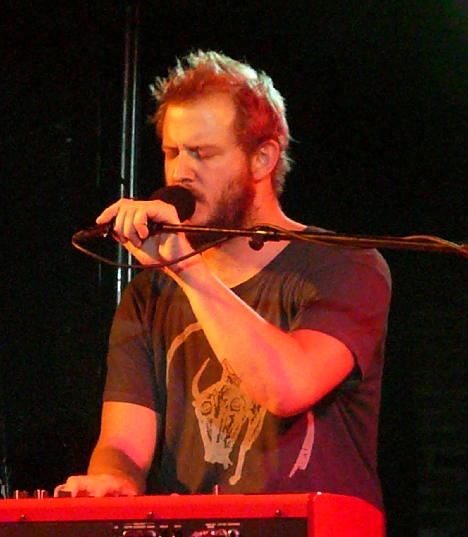 Bon Iver – For Emma, Forever Ago (2007) (image credits: wikimedia)