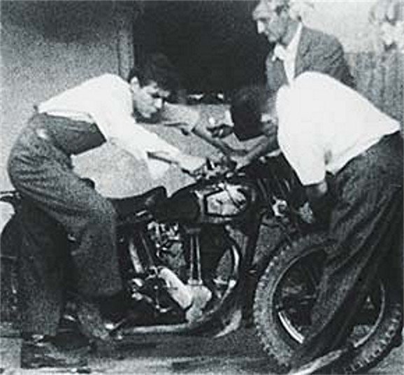 Che Guevara – The Motorcycle Diaries (image credits: wikimedia)