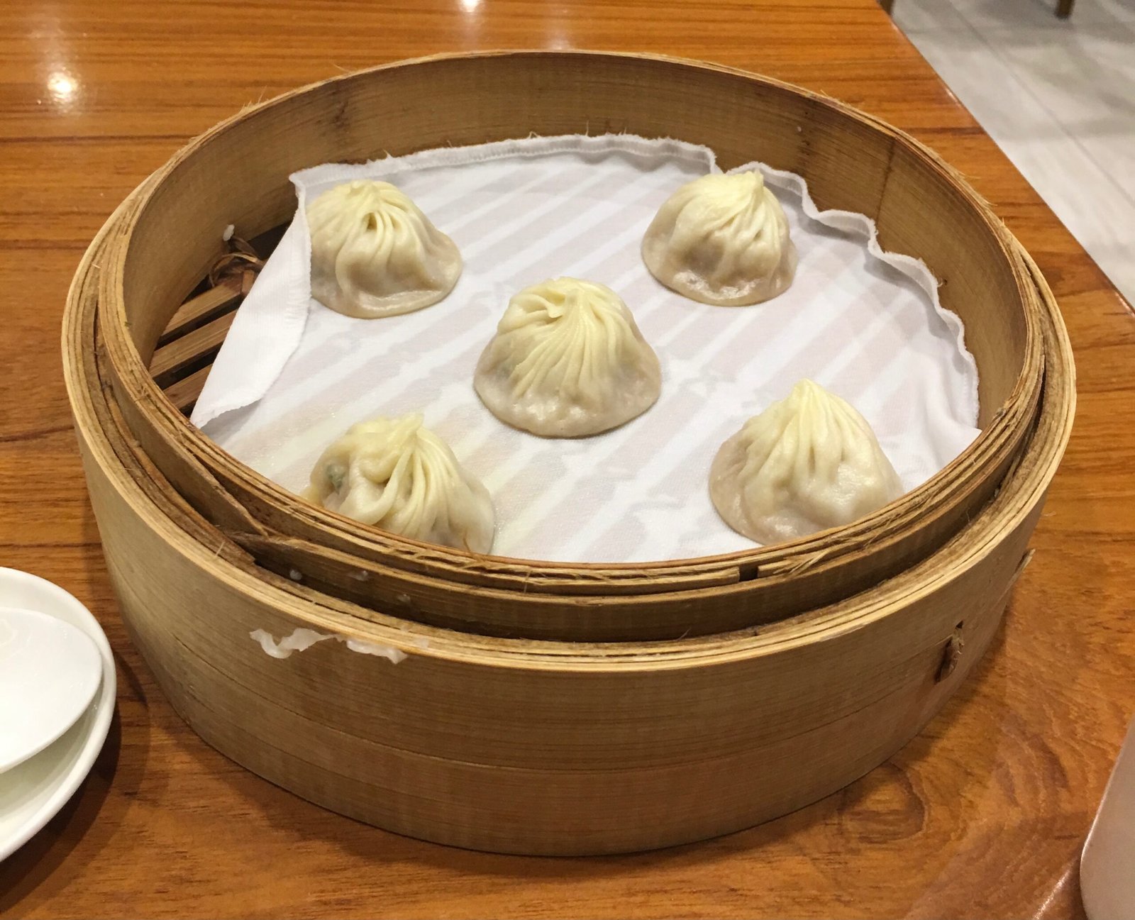 China – Xiao Long Bao (Soup Dumplings) (image credits: wikimedia)