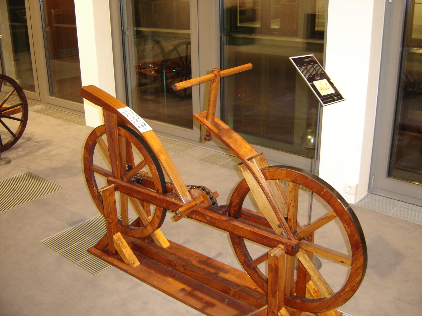 Leonardo’s Bicycle – Igor Šentjurc (image credits: wikimedia)