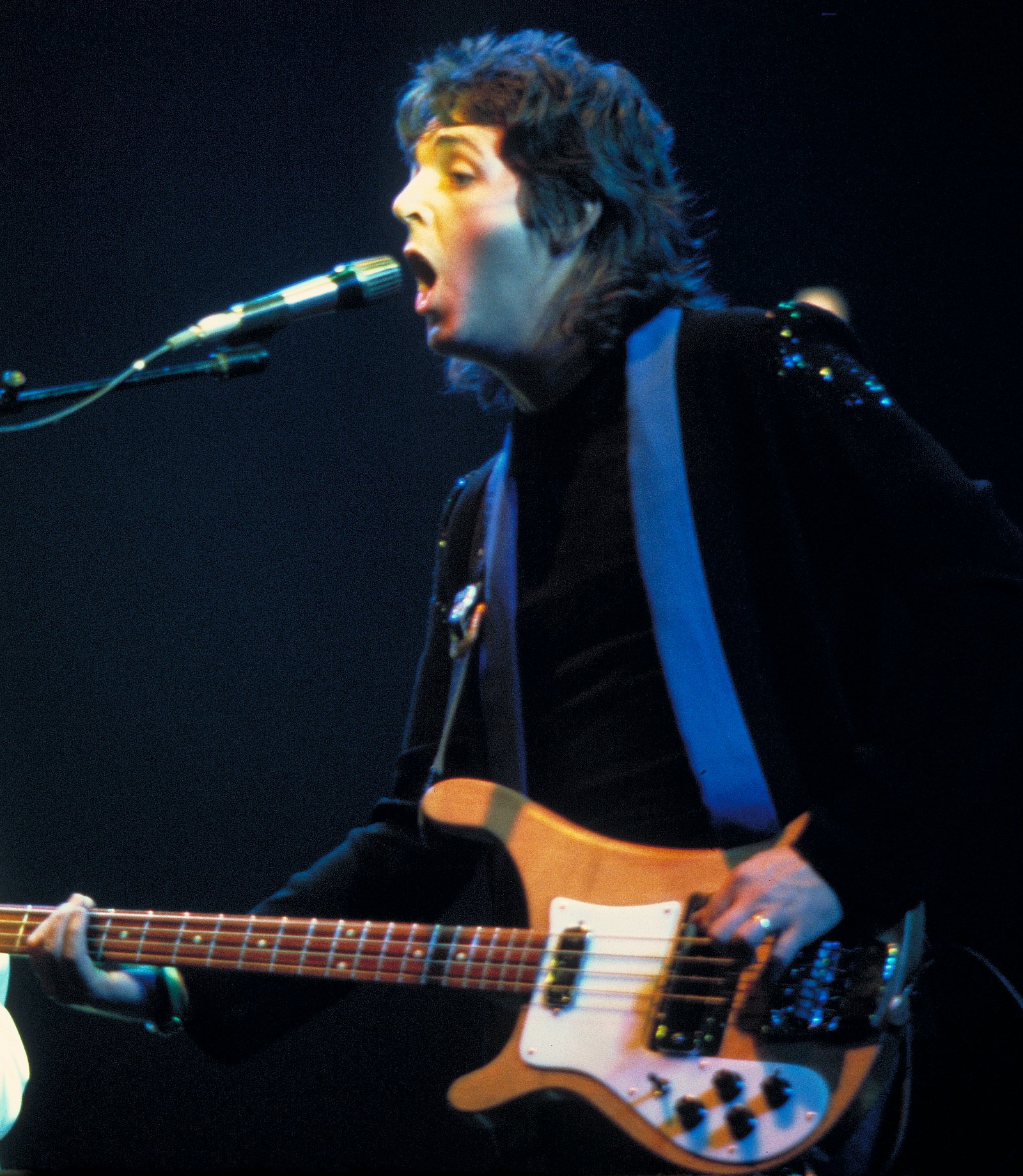 Paul McCartney’s Höfner Bass – Estimated $10 Million+ (Never Sold) (image credits: wikimedia)