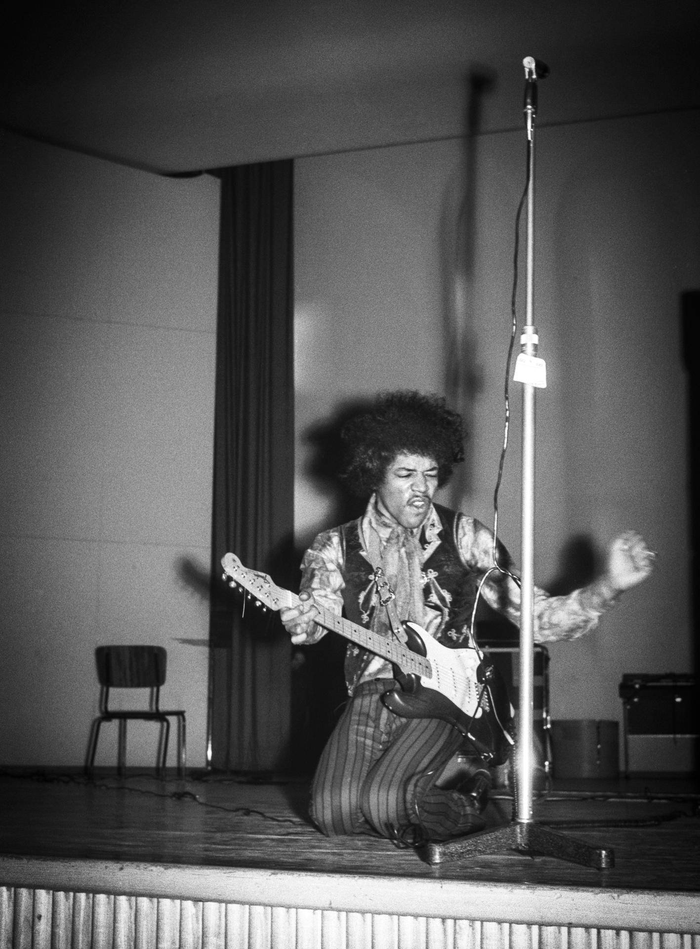 Jimi Hendrix – 1968 Woburn Music Festival (image credits: wikimedia)