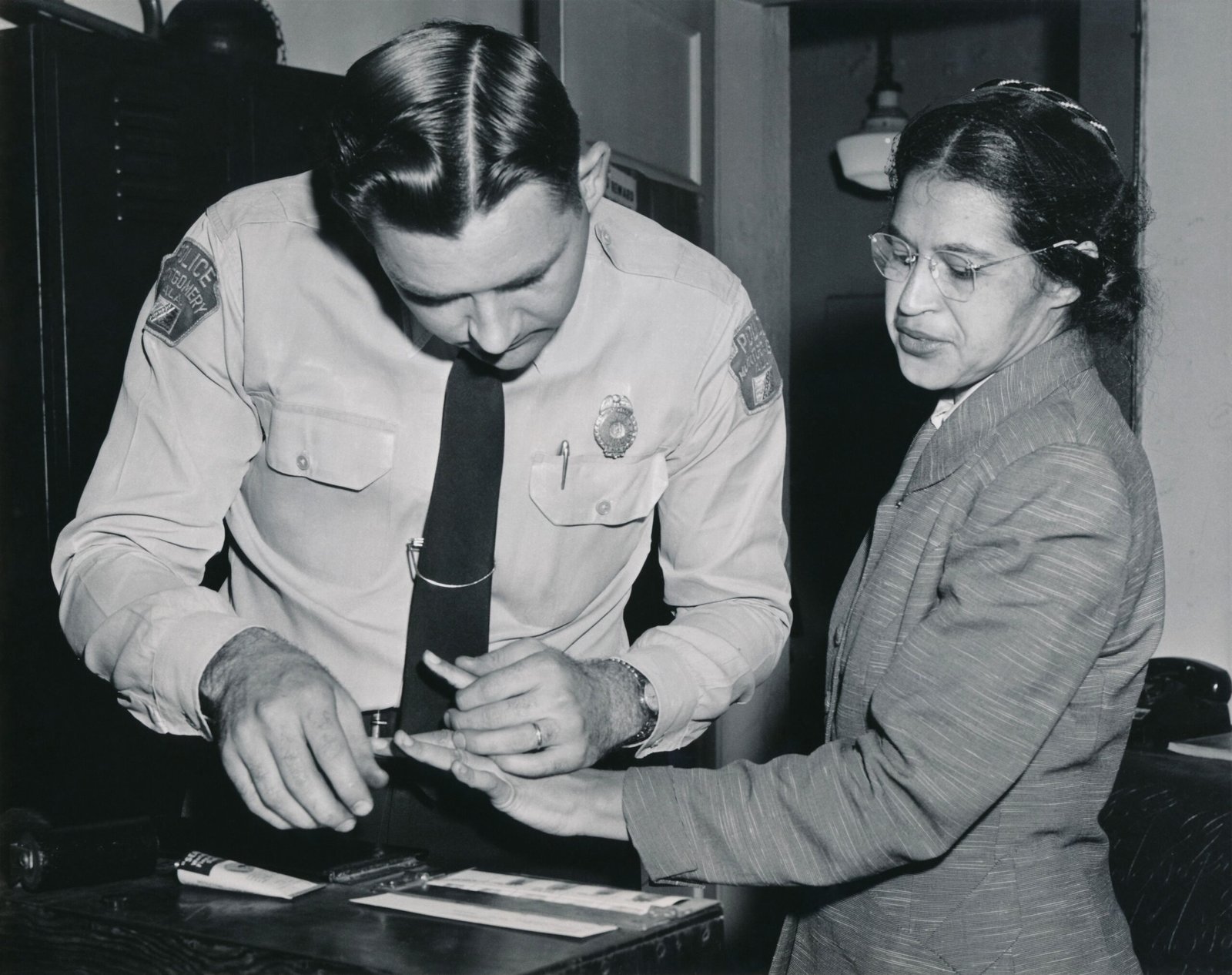 8. Rosa Parks: The Woman Who Sat Down to Stand Up (image credits: wikimedia)
