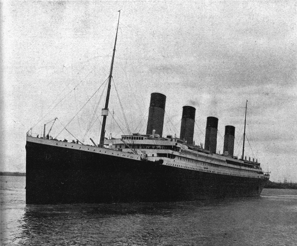 Titanic (1997) (image credits: rawpixel)