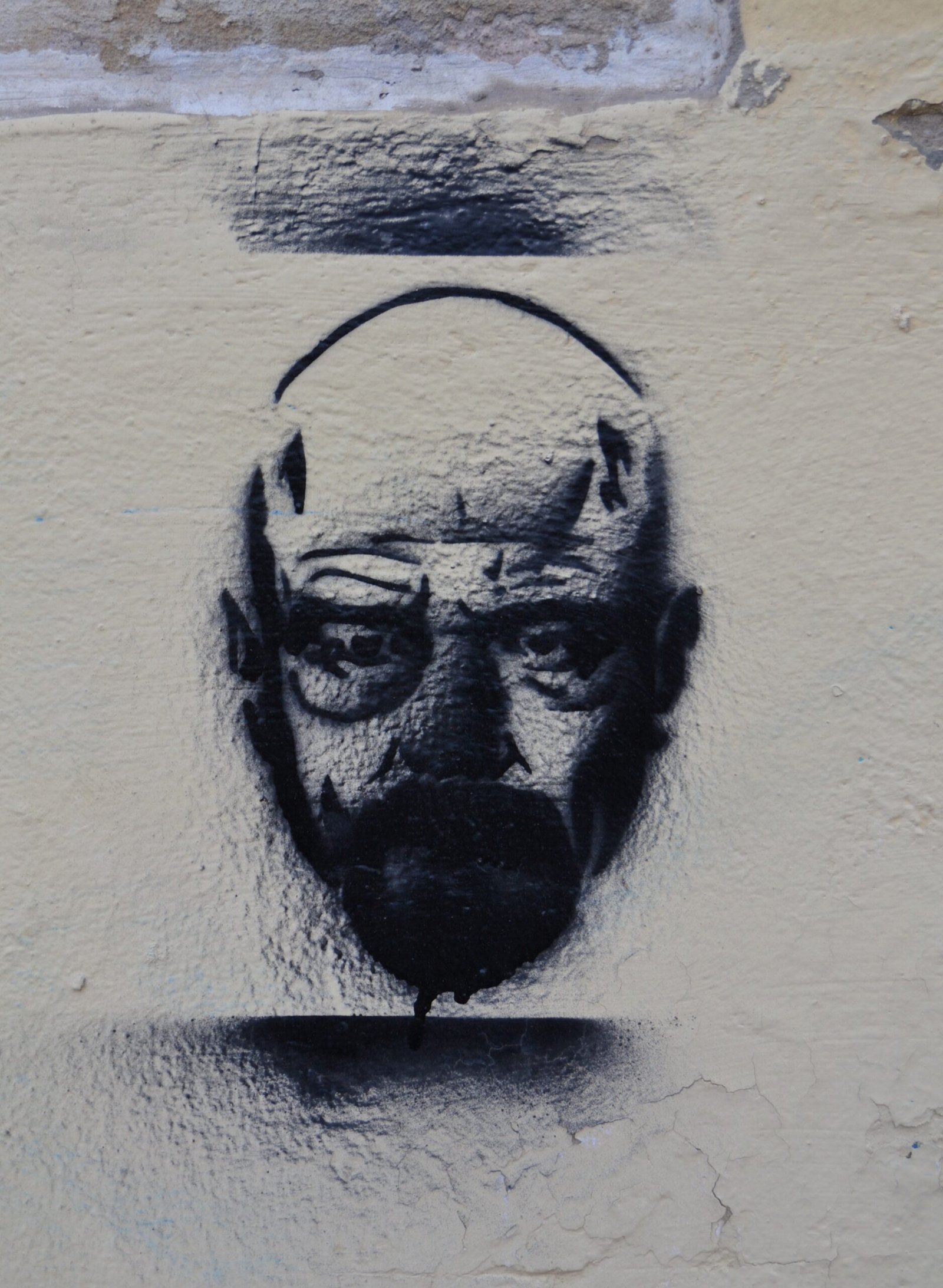 Walter White: The Chemistry Teacher Turned Criminal Mastermind (image credits: wikimedia)