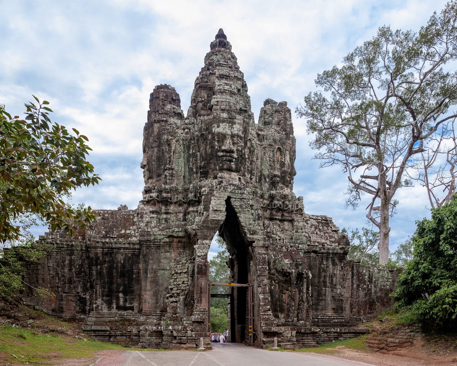 The Demon’s Face in Angkor Wat – Cambodia (image credits: wikimedia)