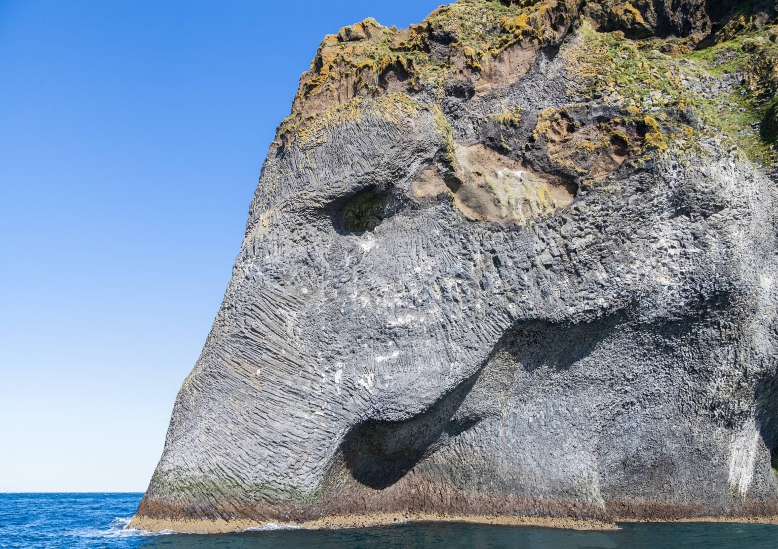 The Hidden Faces in Famous Landmarks – Did You Miss Them?
