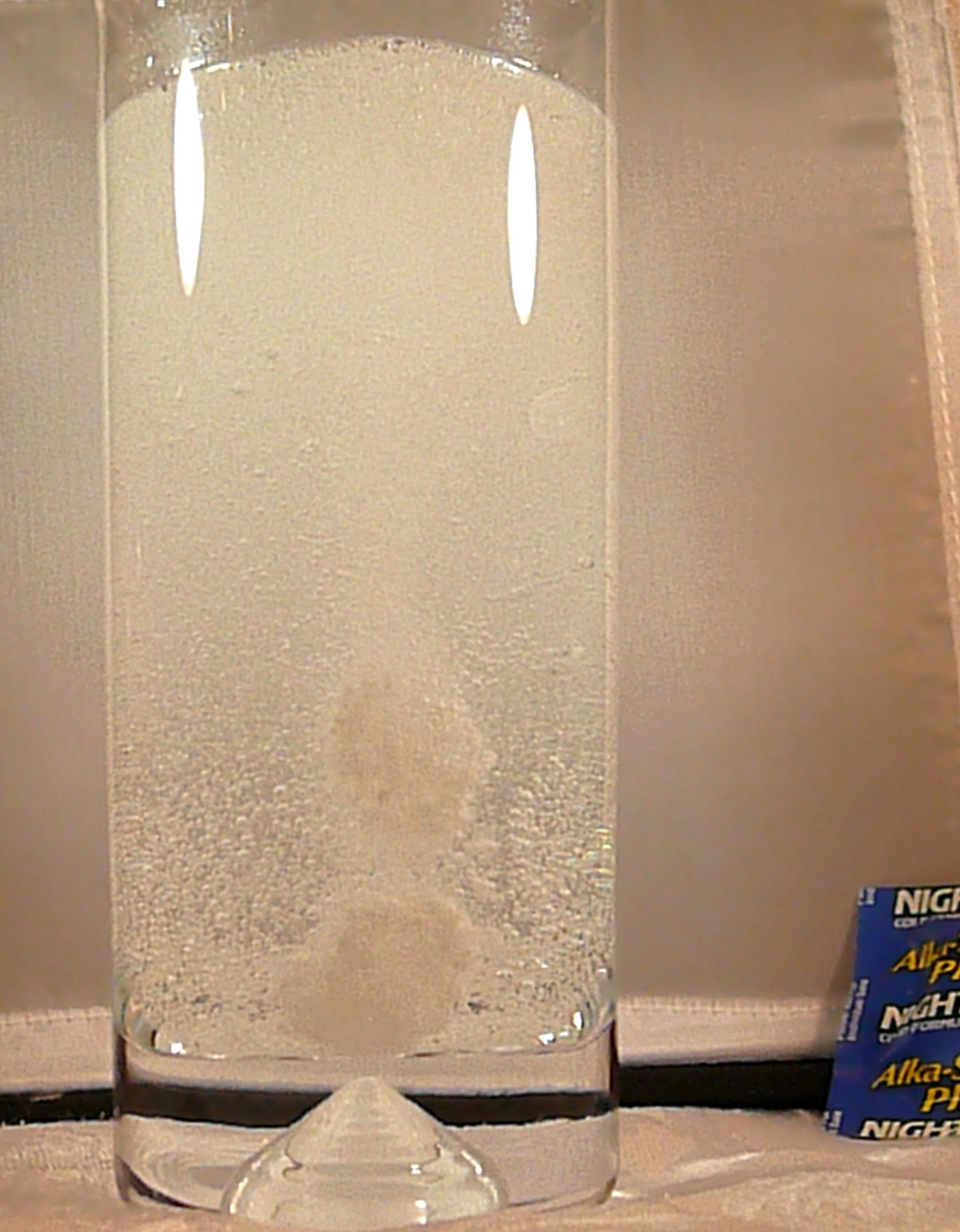 “I Can’t Believe I Ate the Whole Thing” – Alka-Seltzer (image credits: wikimedia)