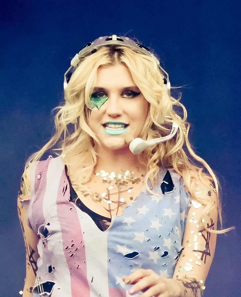 Kesha – From Courtroom Battles to Empowerment Anthems (image credits: wikimedia)