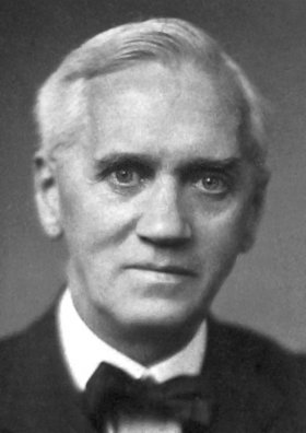 Penicillin Discovery (Alexander Fleming) (image credits: wikimedia)