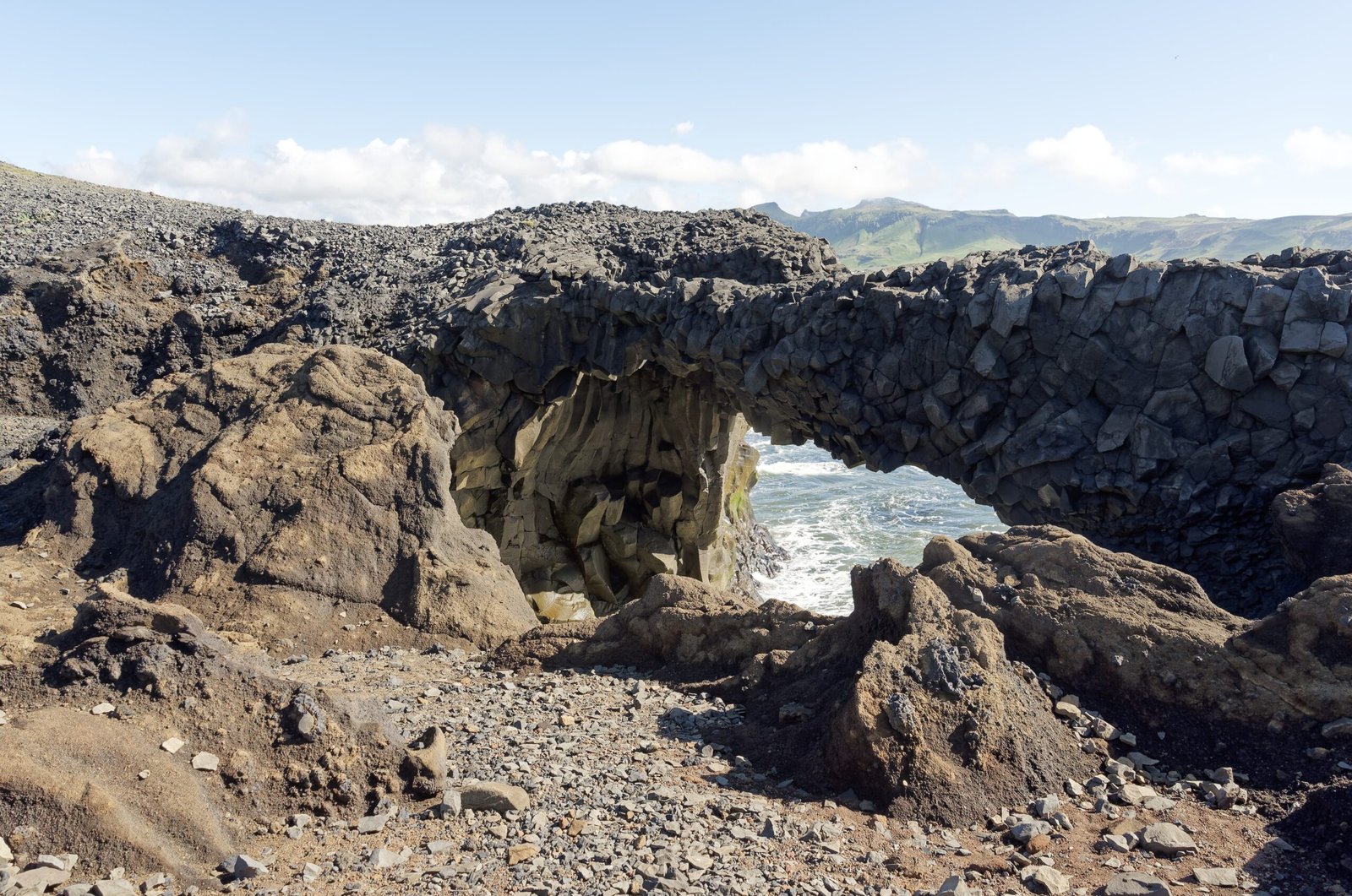 Playa de las Catedrales, Spain (image credits: wikimedia)