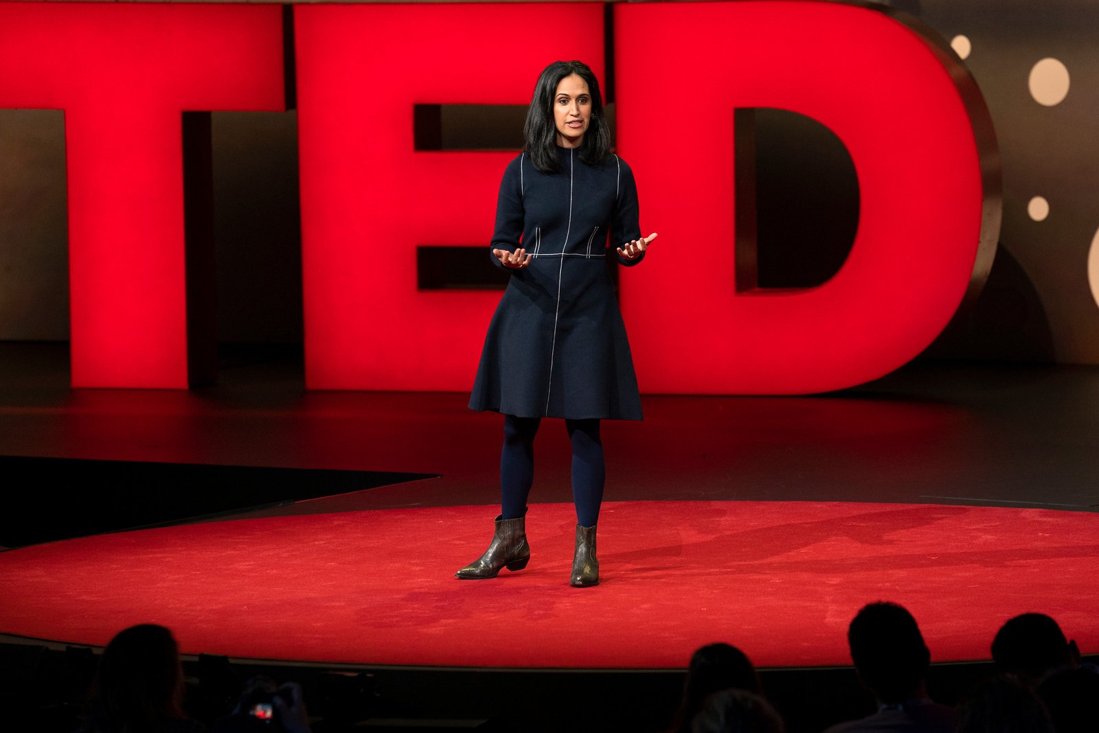 Friendship and Connection: “The Art of Gathering” by Priya Parker (image credits: wikimedia)