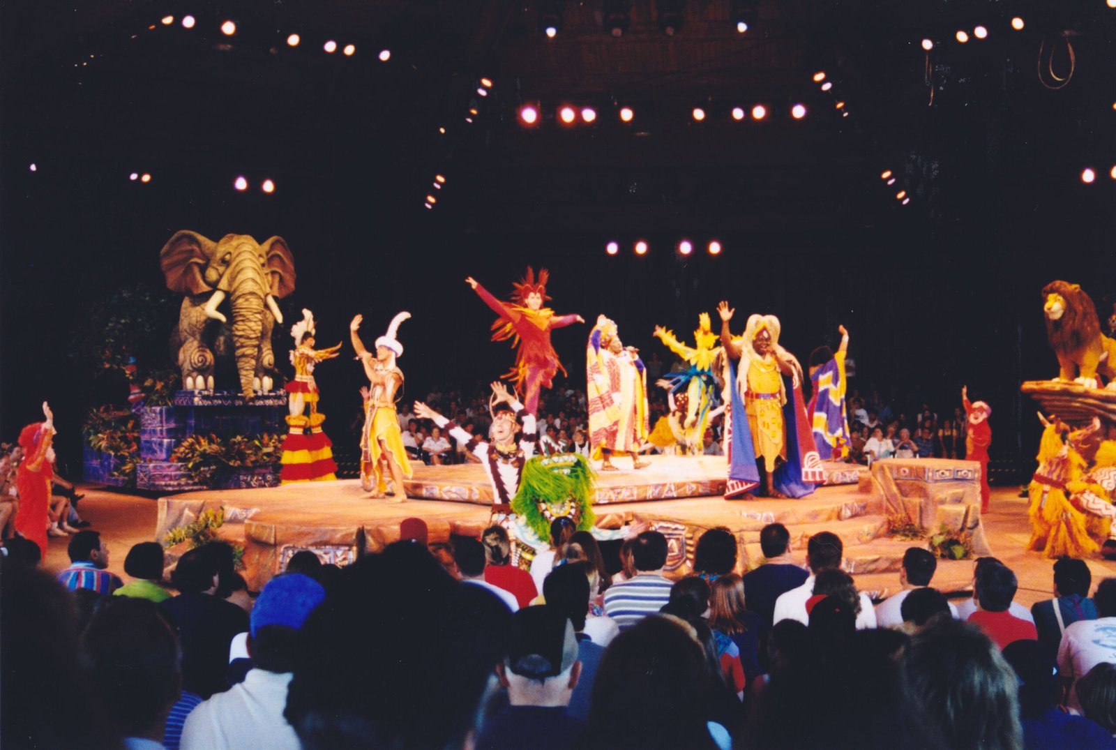 “Just Can’t Wait to Be King” – The Lion King (1994) (image credits: wikimedia)