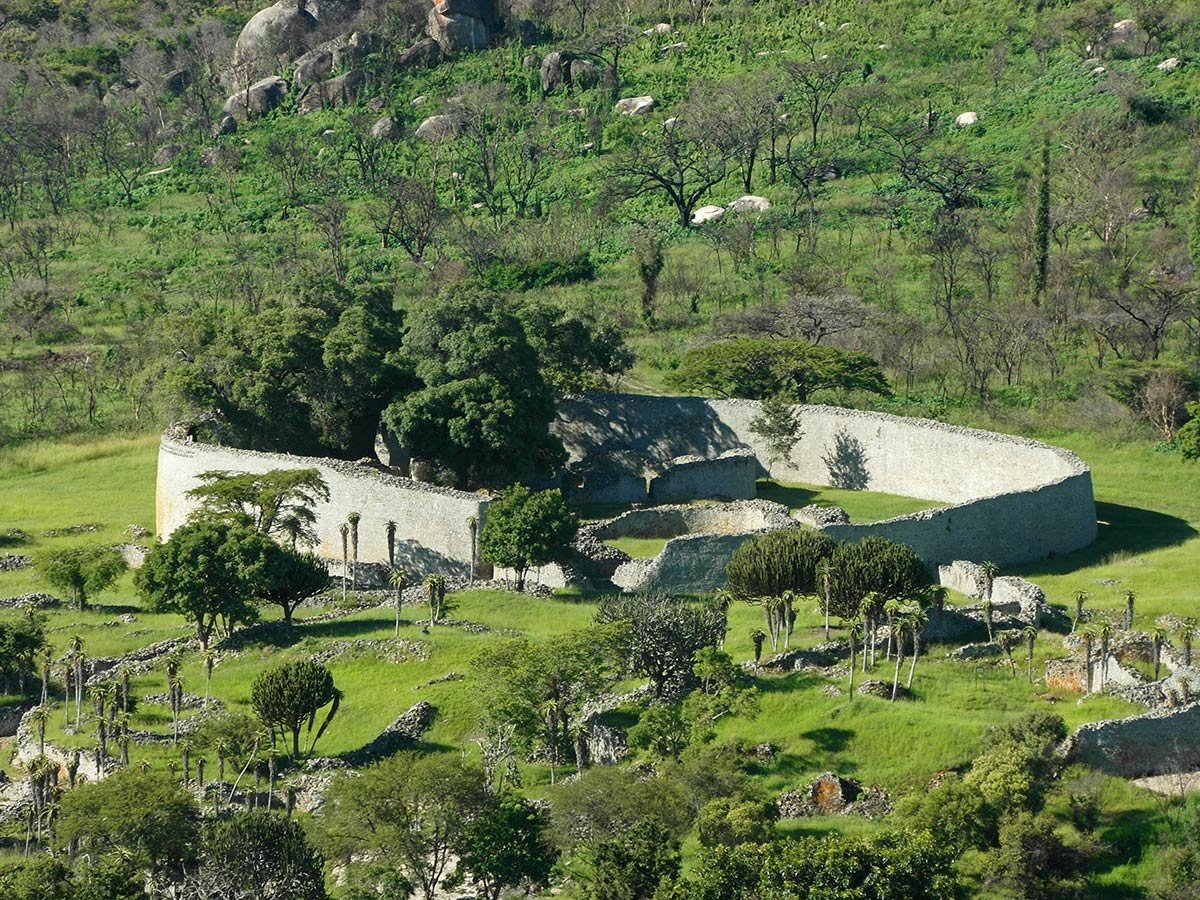 Great Zimbabwe, Zimbabwe – Africa’s Lost Stone City (image credits: wikimedia)