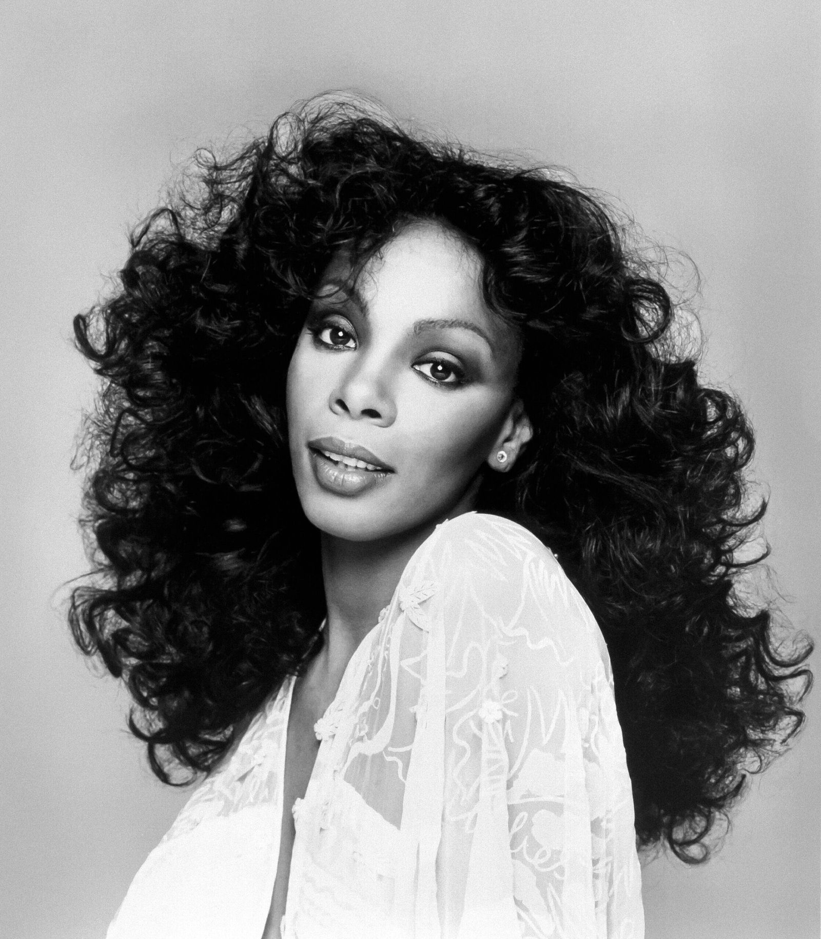 Donna Summer – “I Feel Love” (1977) (image credits: wikimedia)