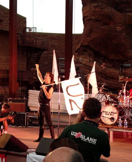 U2 – Live at Red Rocks (1983) (image credits: wikimedia)