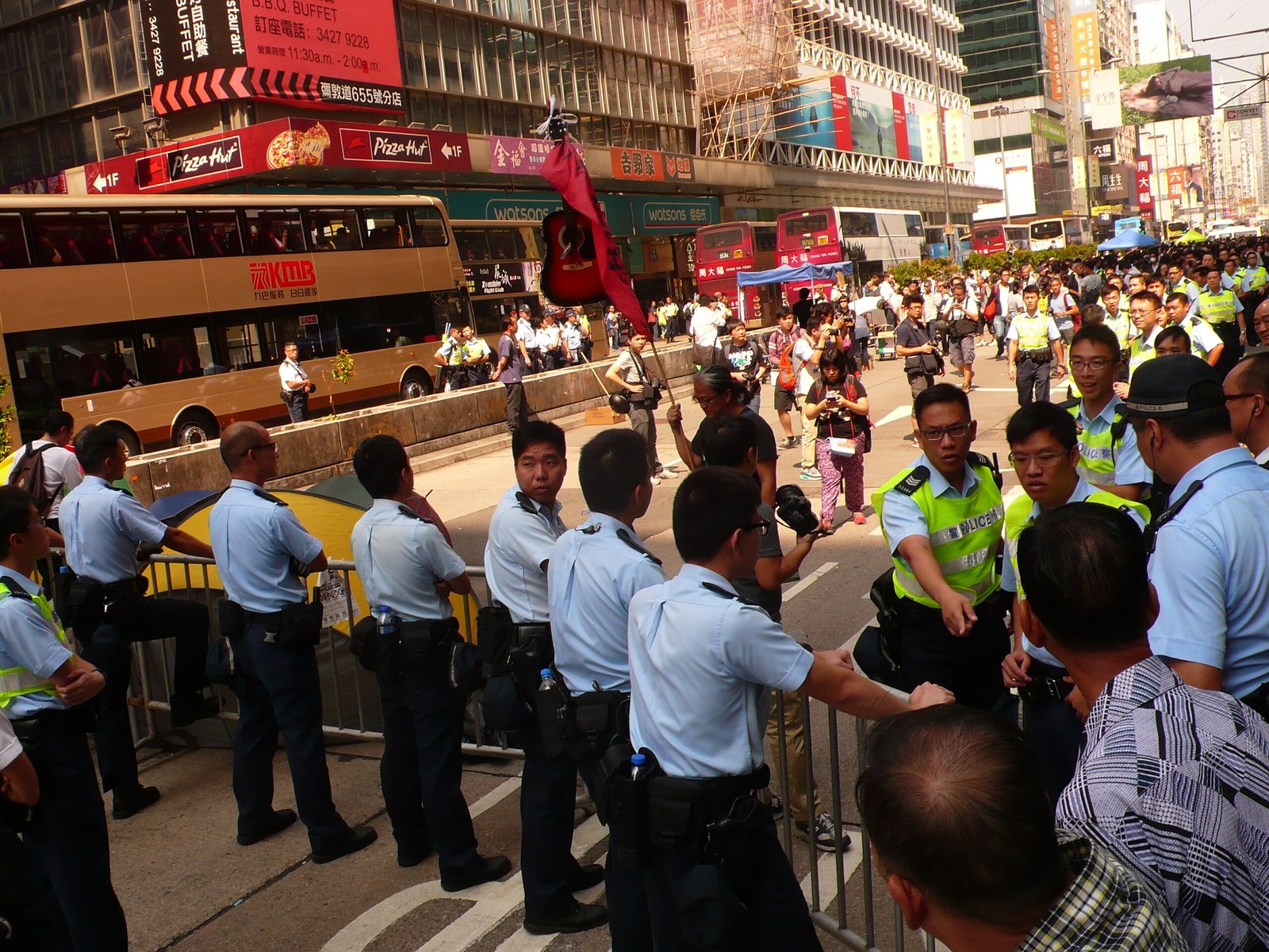 Umbrellas Up: The Colors of Hong Kong’s Defiance (image credits: wikimedia)