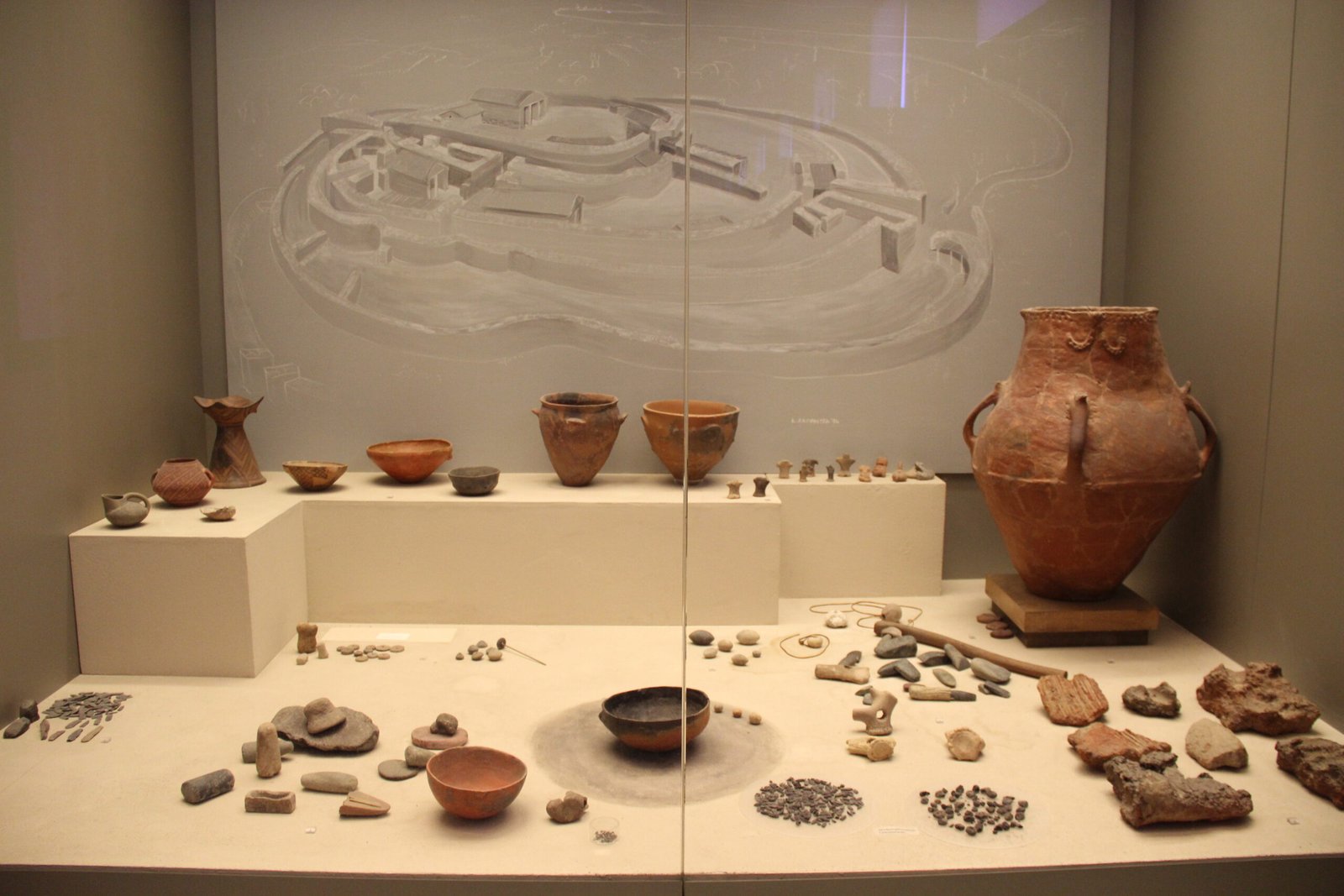 Early Theories and Public Reaction (image credits: wikimedia)