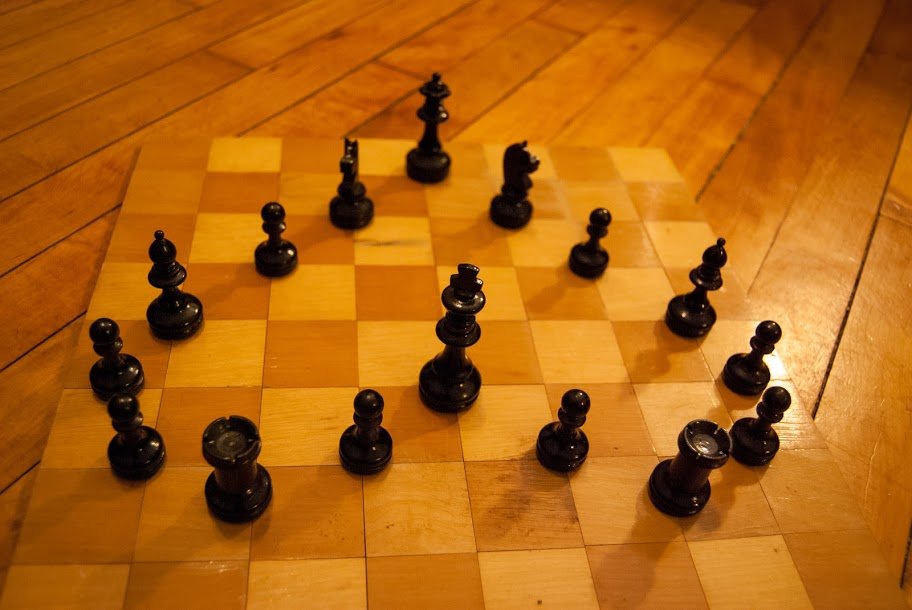 16 Opening Lines That Hook You Instantly