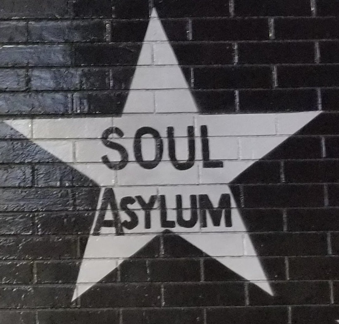 “Runaway Train” – Soul Asylum (1993) (image credits: wikimedia)