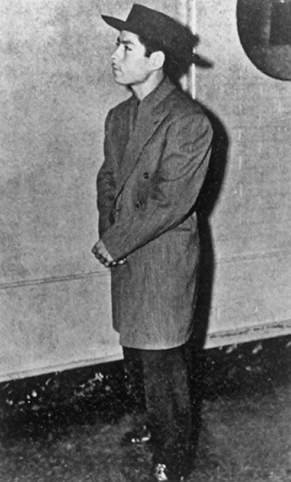 Zoot Suits of the 1940s (image credits: wikimedia)