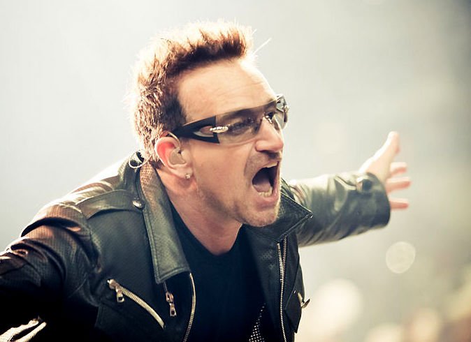 With or Without You – U2’s Emotional Masterpiece (image credits: wikimedia)