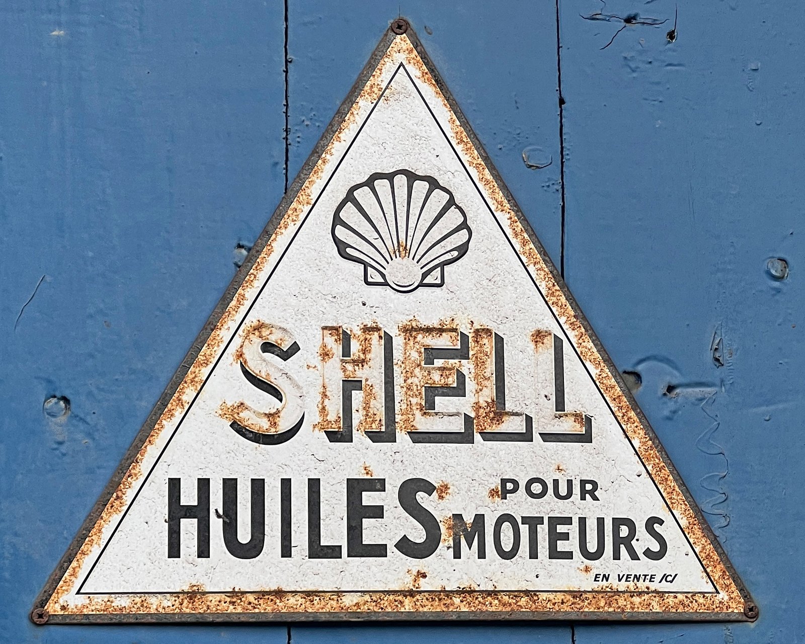 Royal Dutch Shell: Fueling the World for Generations (image credits: wikimedia)
