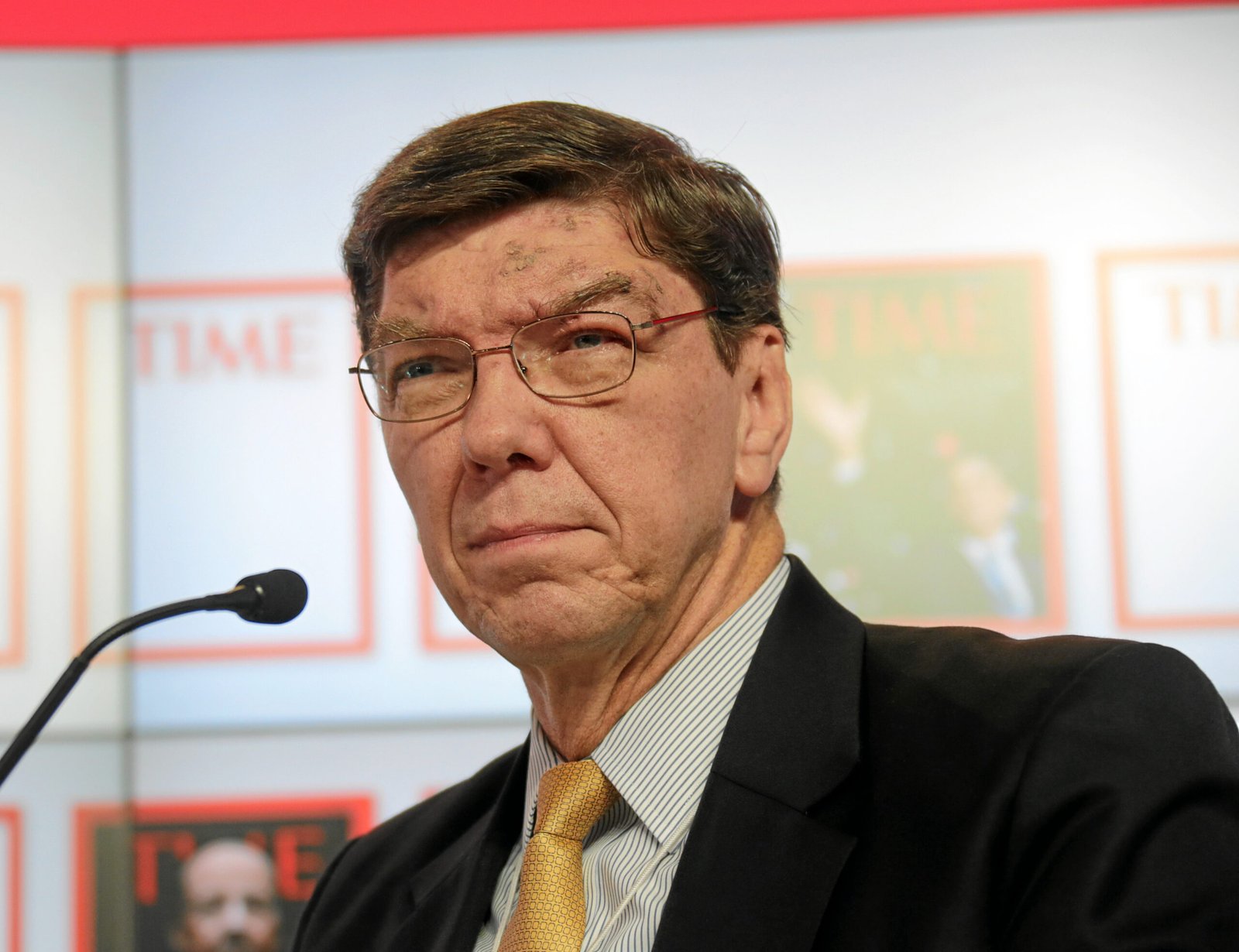 The Innovator’s Dilemma by Clayton M. Christensen (image credits: wikimedia)