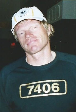 Oliver Kahn: The Titan Between the Posts (image credits: wikimedia)