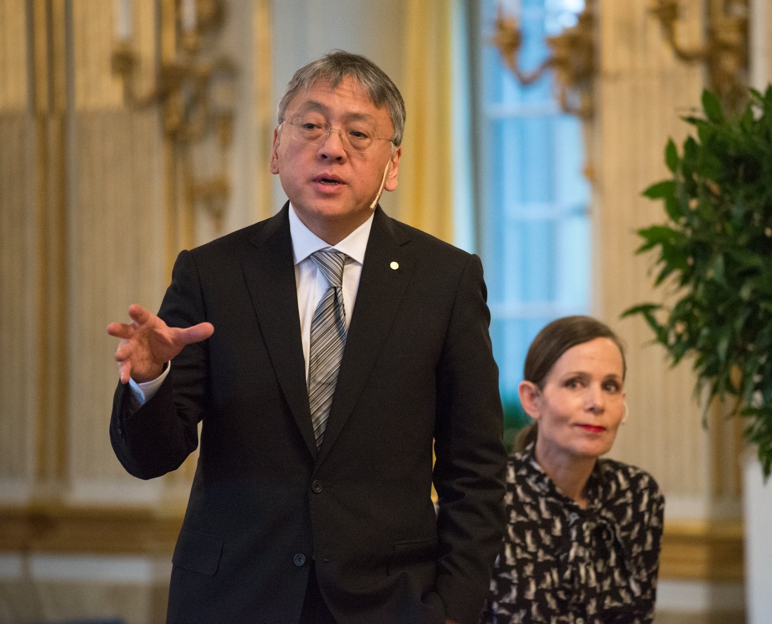 Kazuo Ishiguro: Literary Giant Embracing the Unknown (image credits: wikimedia)