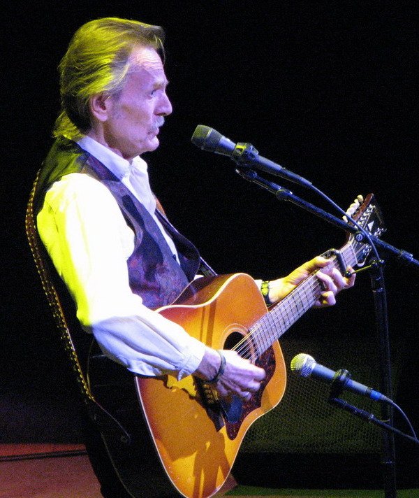 The Wreck of the Edmund Fitzgerald – Gordon Lightfoot (image credits: wikimedia)