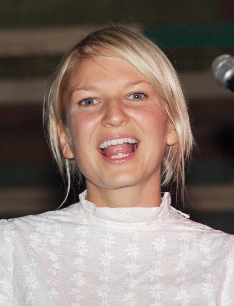 “Breathe Me” – Sia (image credits: wikimedia)