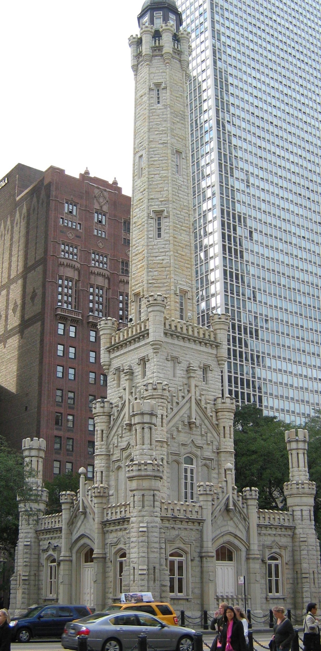 Chicago Water Tower — Chicago, IL (image credits: wikimedia)