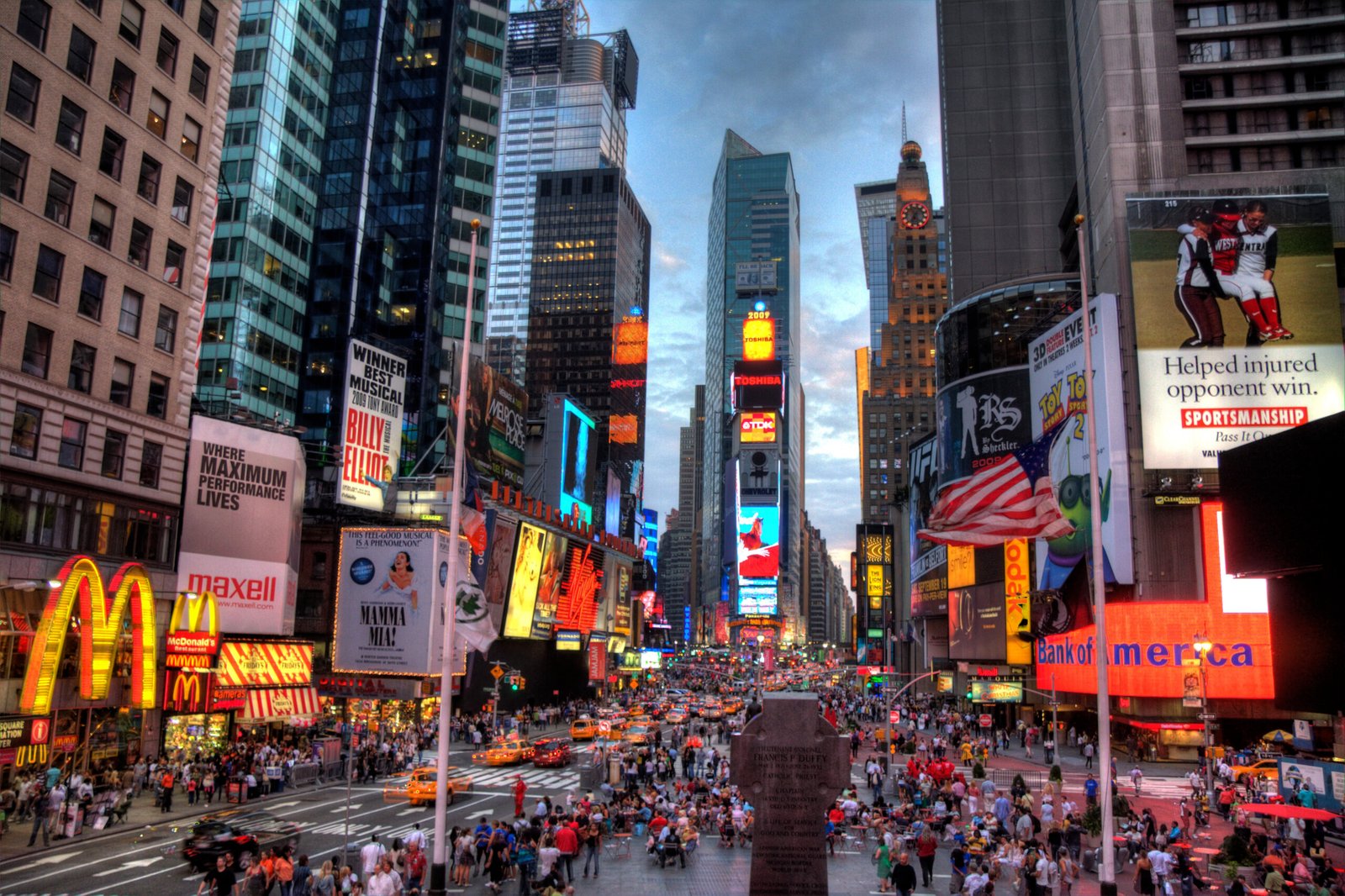 Minority Report’s Ads Know You Too Well (image credits: wikimedia)