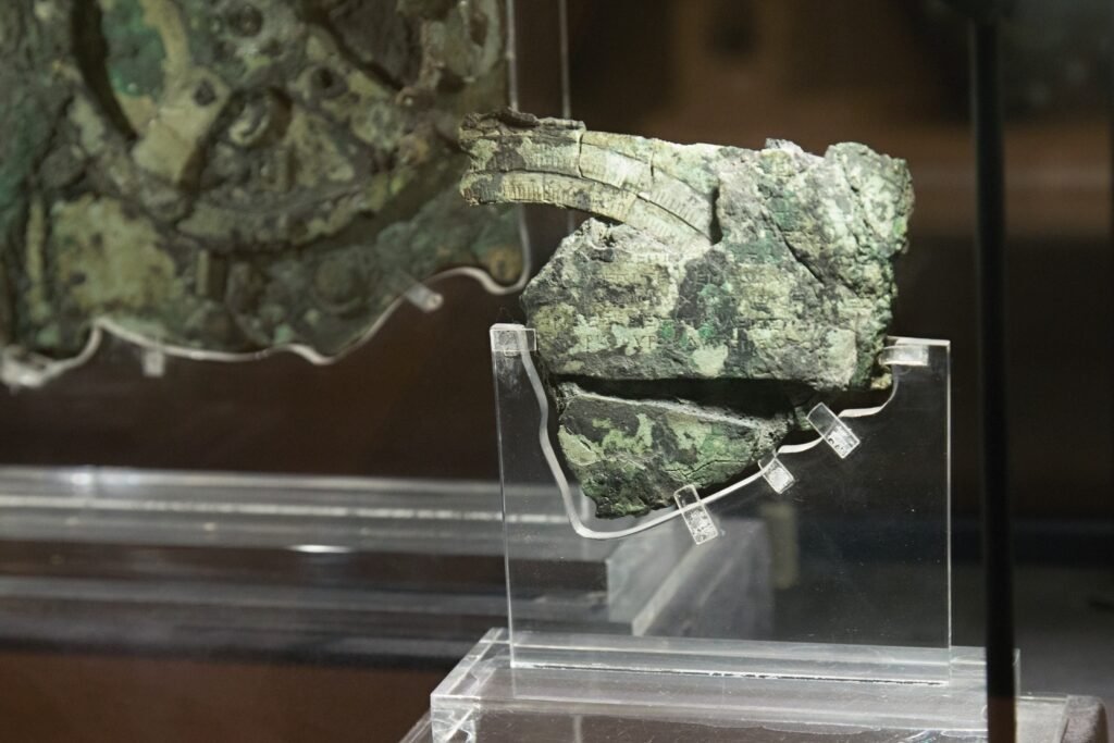 10 Ancient Weapons So Advanced They Baffled Historians
