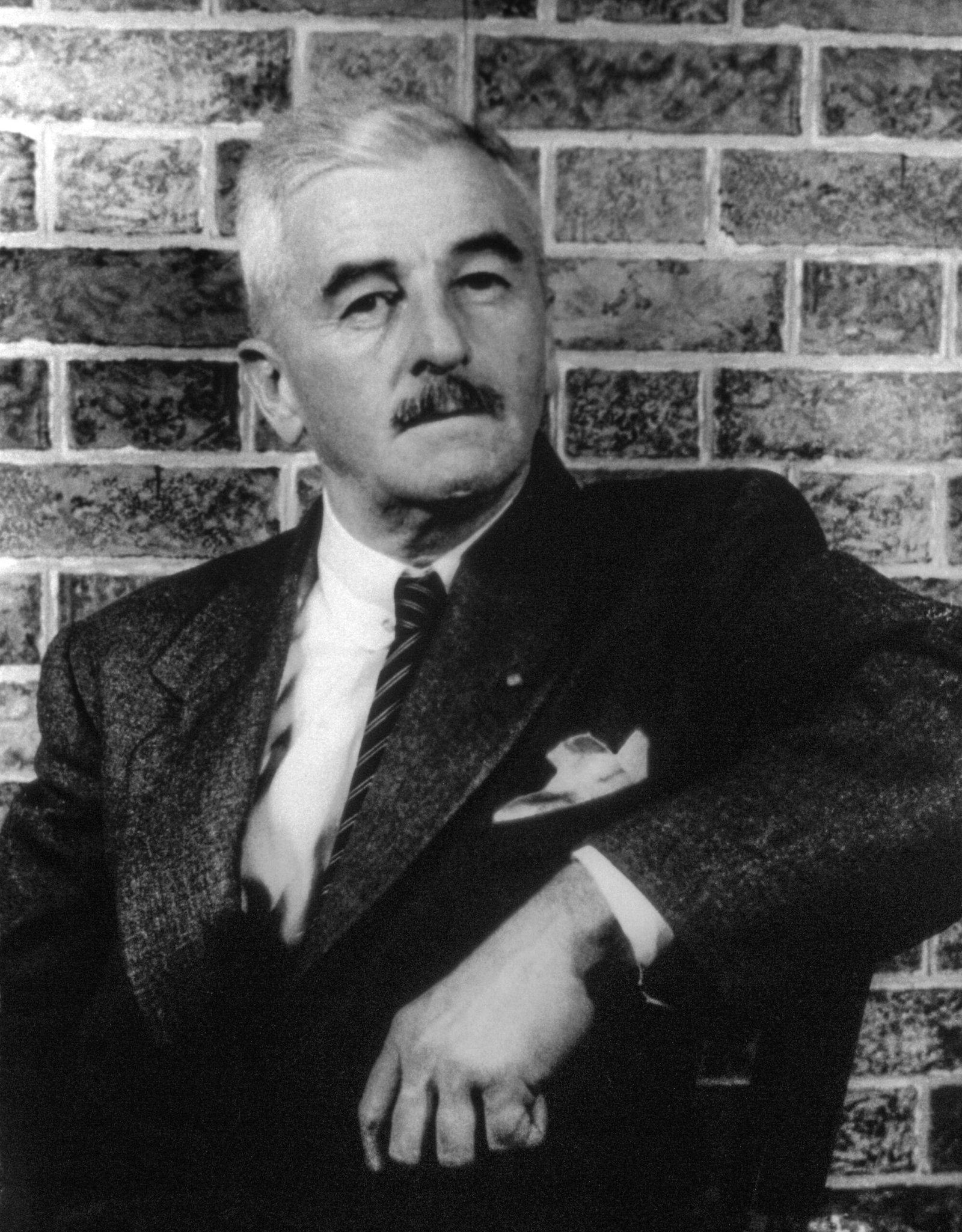 William Faulkner: The Chronicler Who Rewrote the South (image credits: wikimedia)