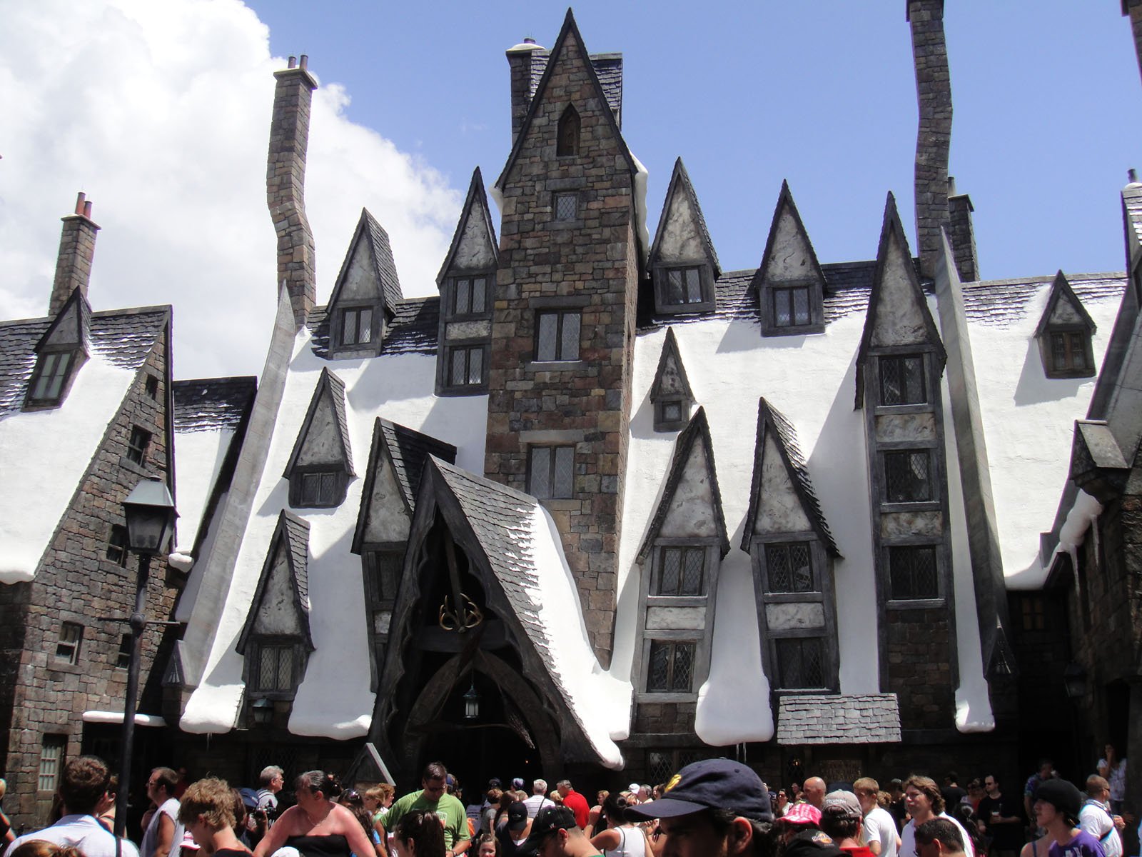 Hogsmeade (image credits: wikimedia)