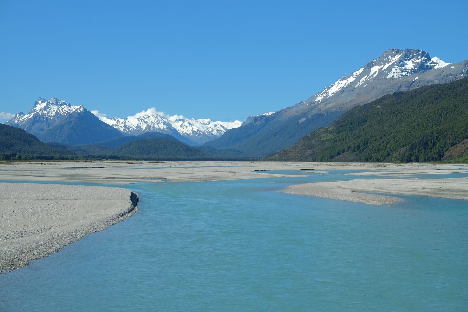 Paradiseland – Paradise, New Zealand (image credits: wikimedia)