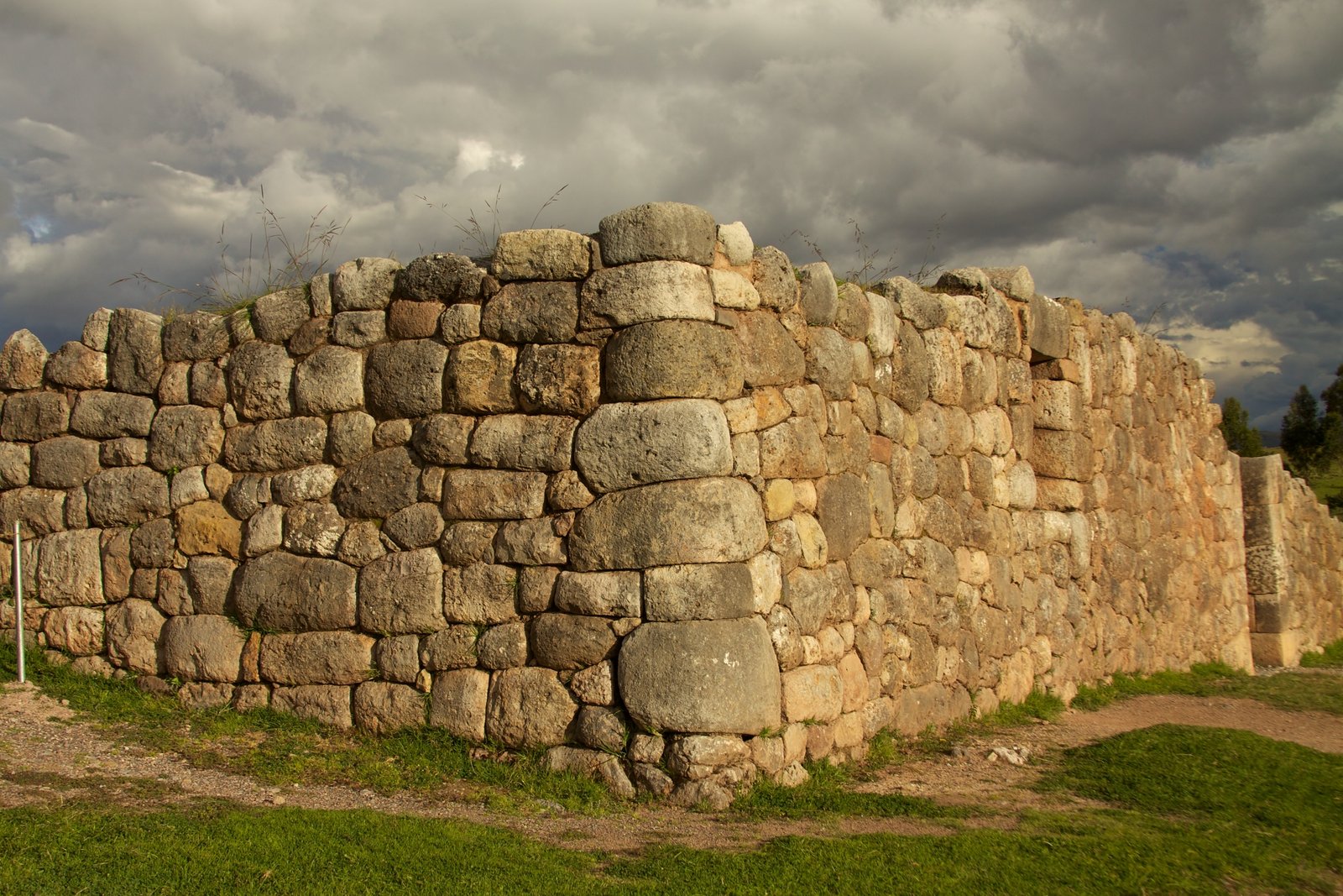 Incan Stonework (Peru, ~1200–1500 CE) (image credits: wikimedia)