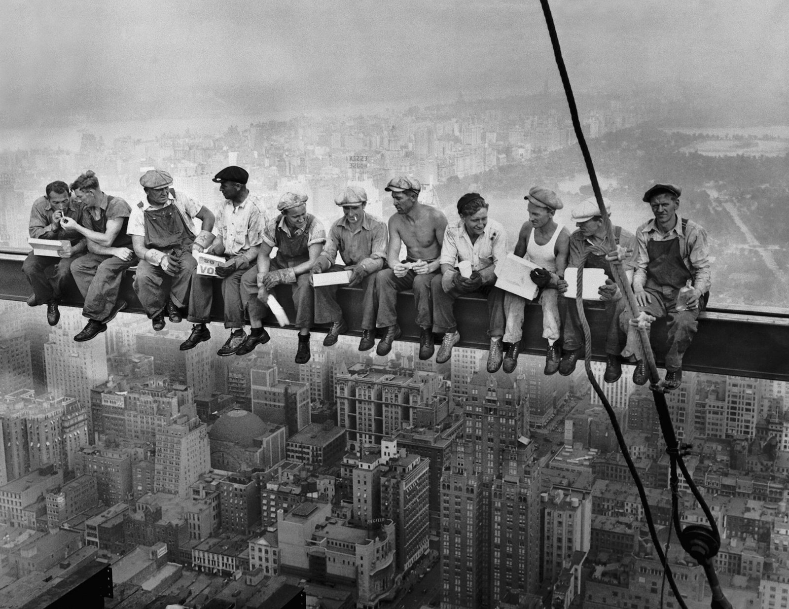Lunch Atop a Skyscraper (1932) – Unknown (often attributed to Charles C. Ebbets) (image credits: wikimedia)