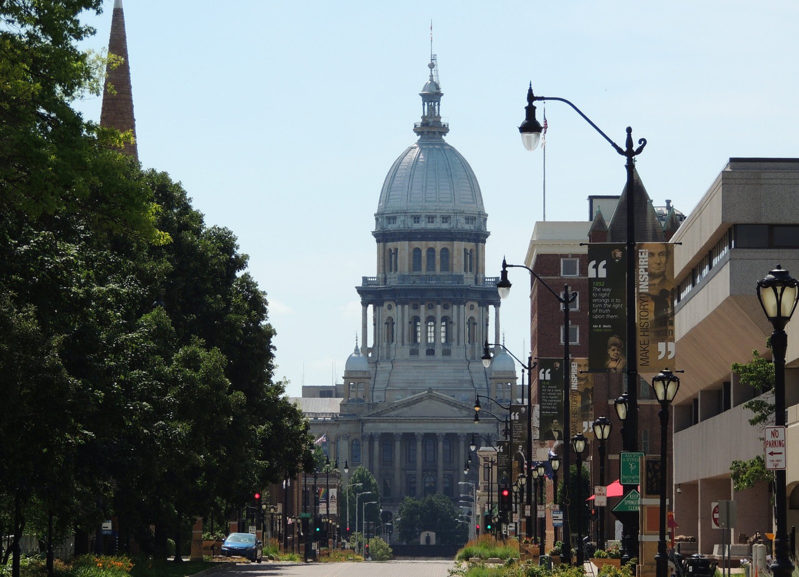 Springfield: The Surreal Suburbia of The Simpsons (image credits: wikimedia)