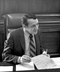 Harvey Milk: The Camera Shop Owner Who Fought for LGBTQ+ Rights (image credits: wikimedia)