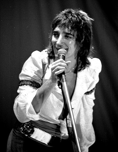 Decades of Influence: Stewart’s Musical Legacy (image credits: wikimedia)