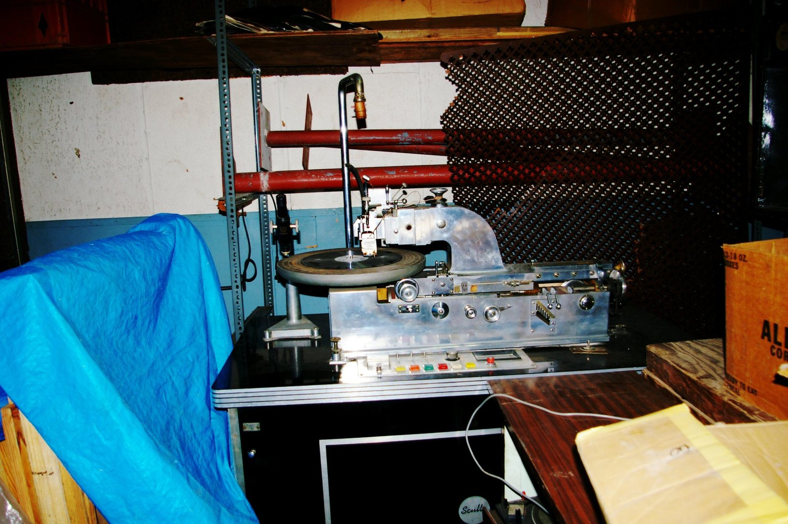 Pressing Matters: The Return of Vinyl Factories (image credits: wikimedia)